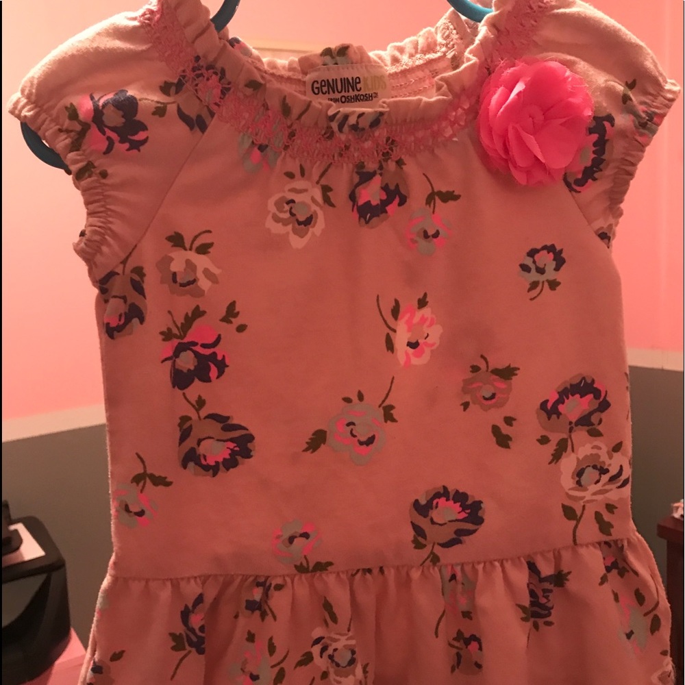 😍Beautiful Pink & Floral Top😍